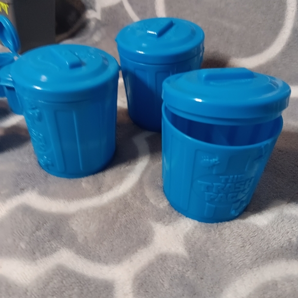 Lot of small trash cans - Picture 4 of 6